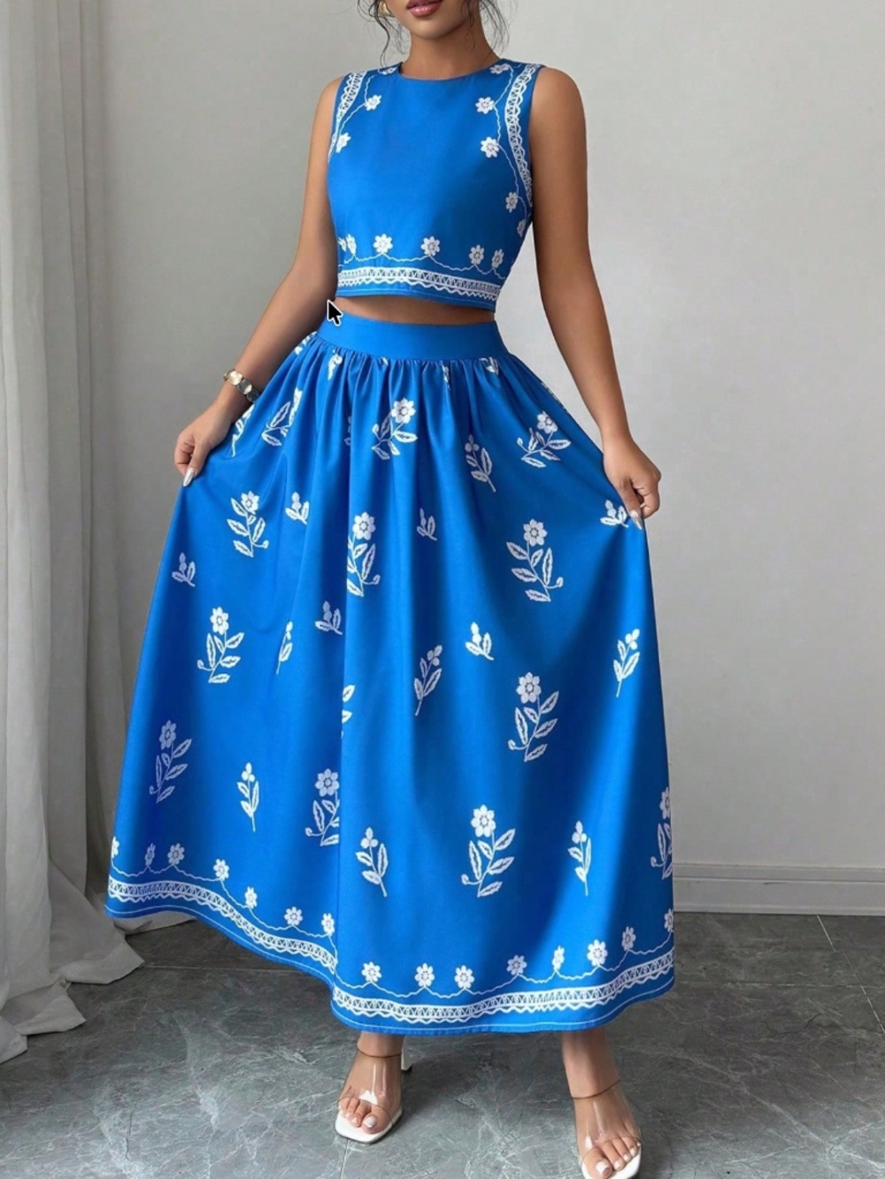 Boho Floral Print Sleeveless Crop Top Maxi Skirt Set - Picture 4 of 7